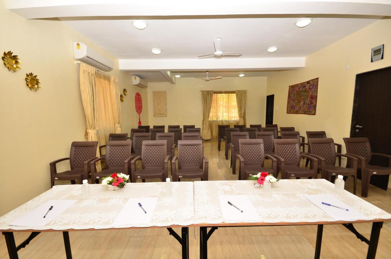 Diwali Baug Hotel Лонавала Екстериор снимка
