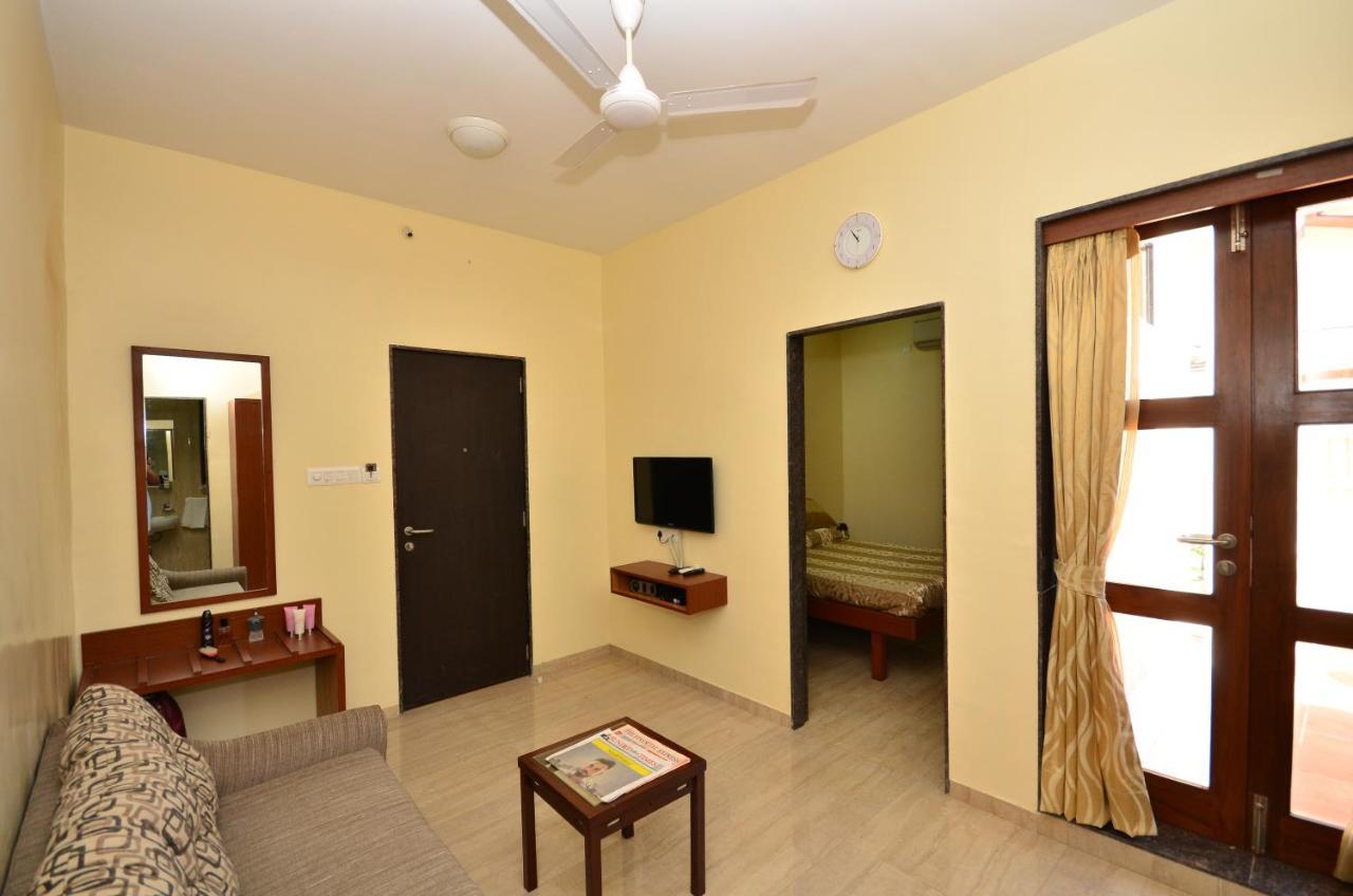 Diwali Baug Hotel Лонавала Екстериор снимка