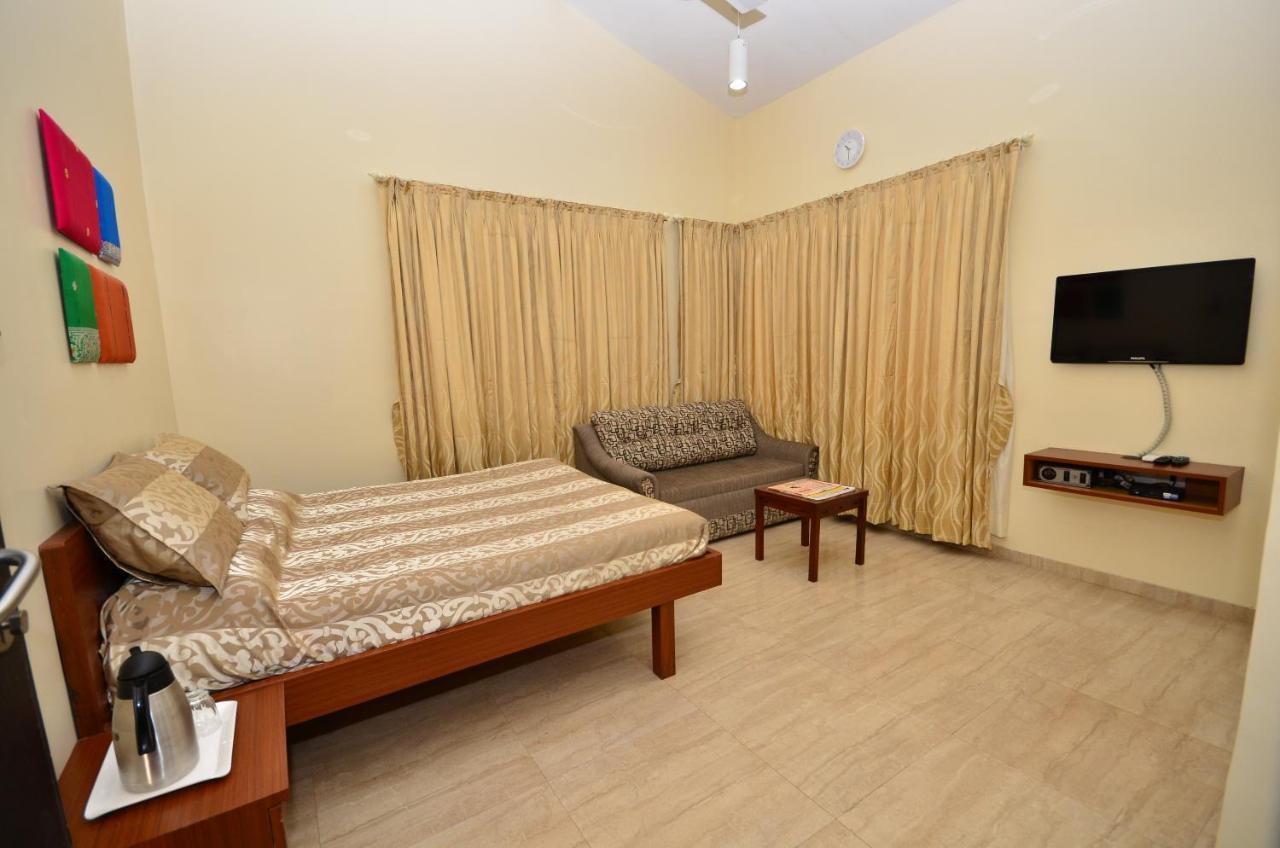 Diwali Baug Hotel Лонавала Екстериор снимка